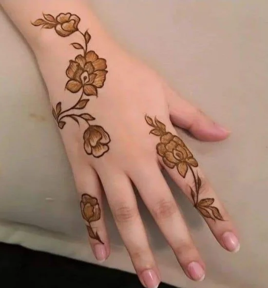 Simple Mehndi Designs