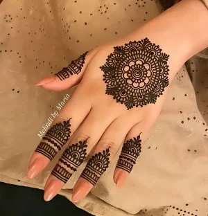 Circle Mehndi Design