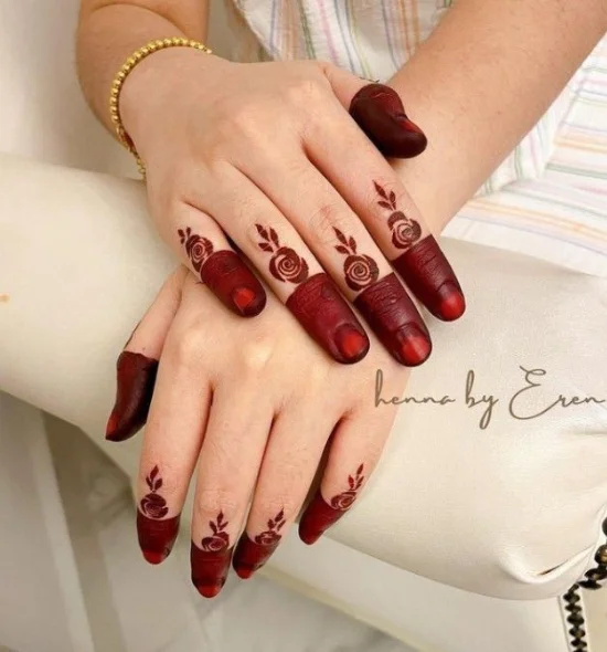 Finger Mehndi Design