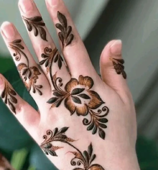 Finger Mehndi Design