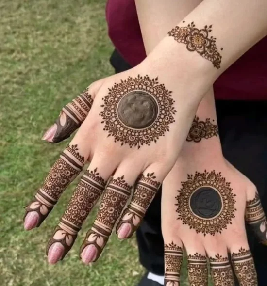 easy simple circle mehndi design