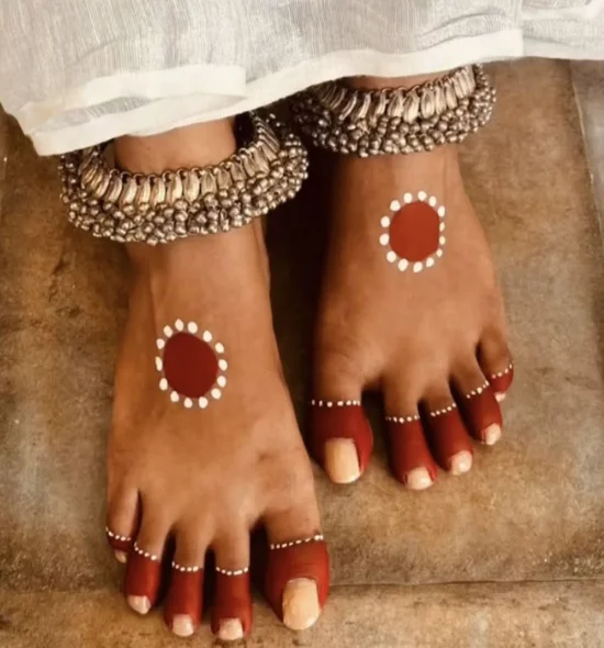 Alta design on leg