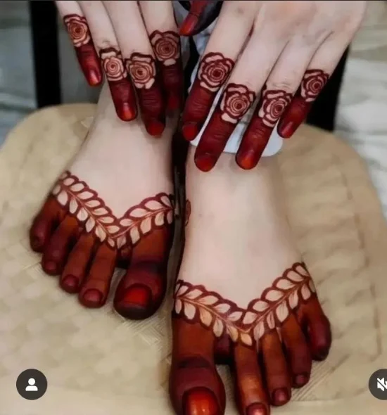 stylish finger mehndi design